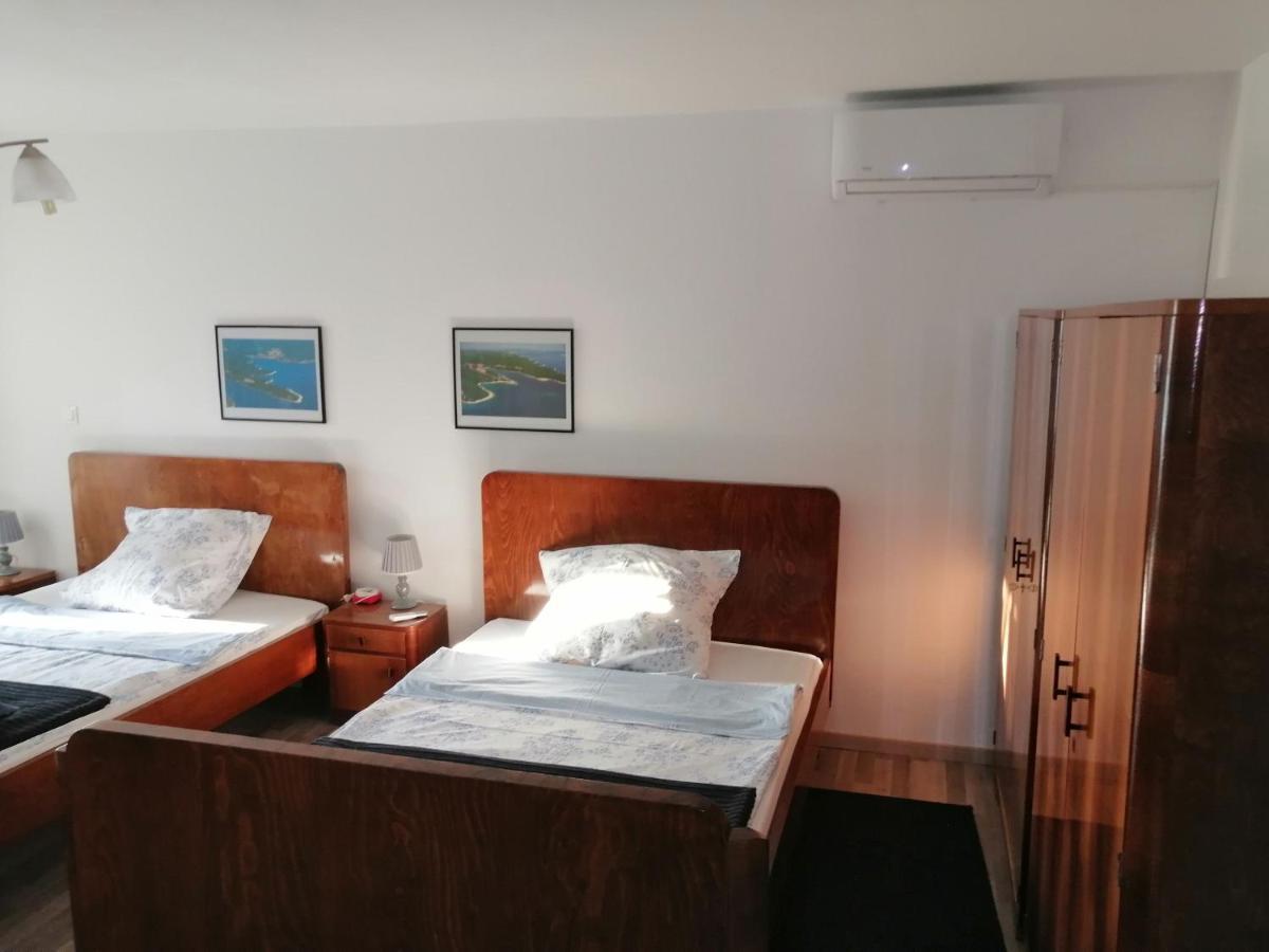 Holiday Home Peruski Ngoại thất bức ảnh