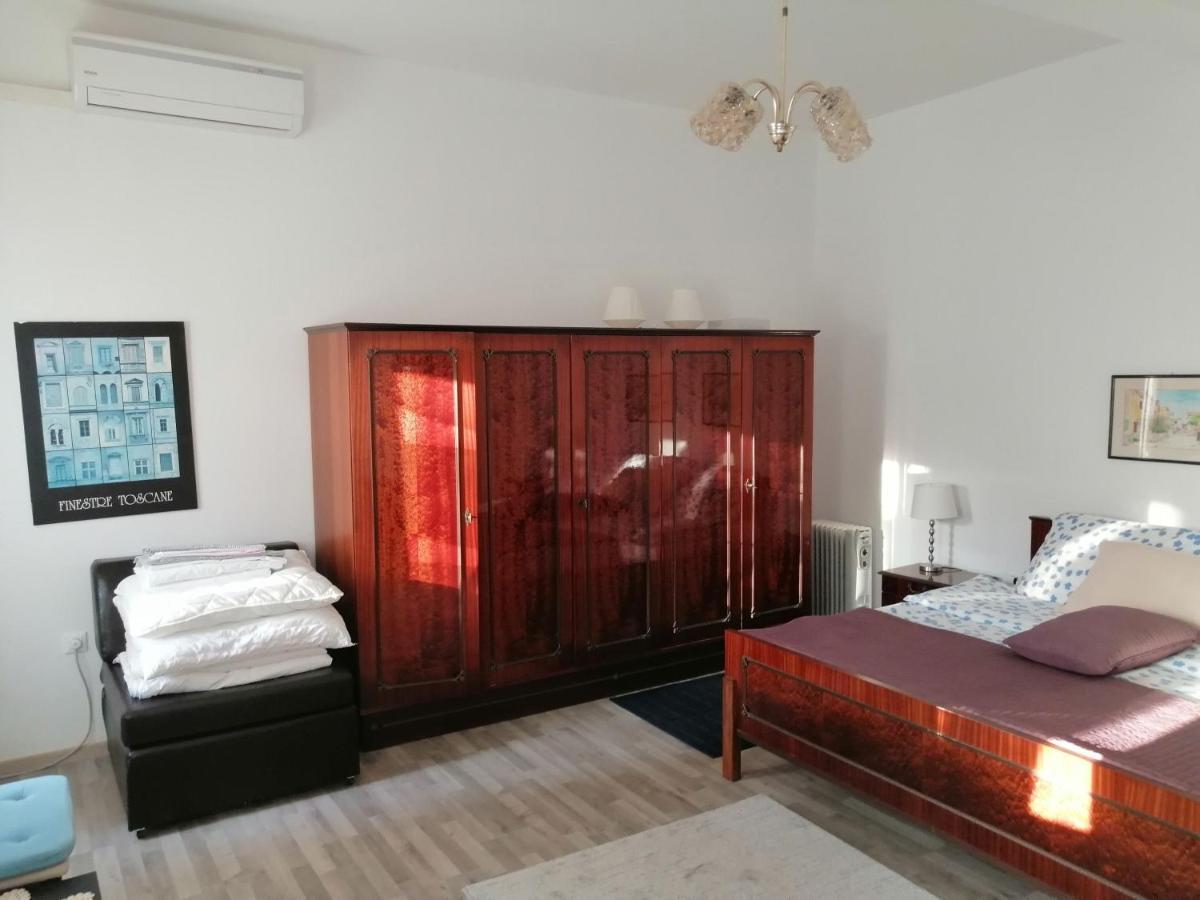 Holiday Home Peruski Ngoại thất bức ảnh