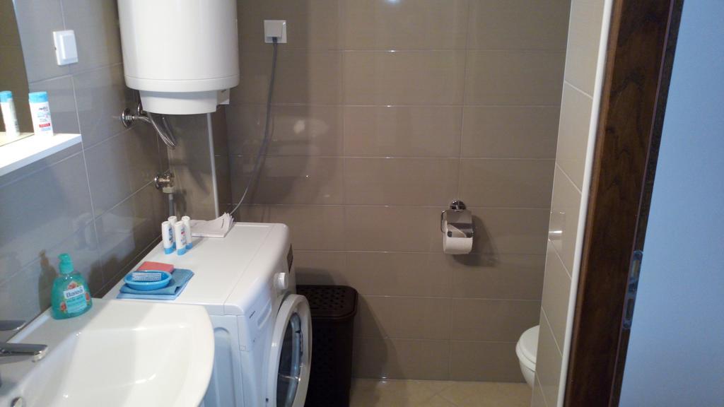 Holiday Home Peruski Ngoại thất bức ảnh